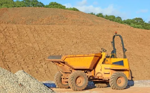 DUMPER THERMIQUE FRONTABENNE ET LATERAL SUR PNEUS - CU 850 KG